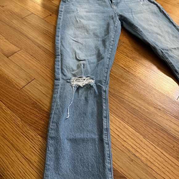 LOFT High Waisted Boyfriend Jeans | Lightly distressed | Medium wash | size 26 - Picture 6 of 6